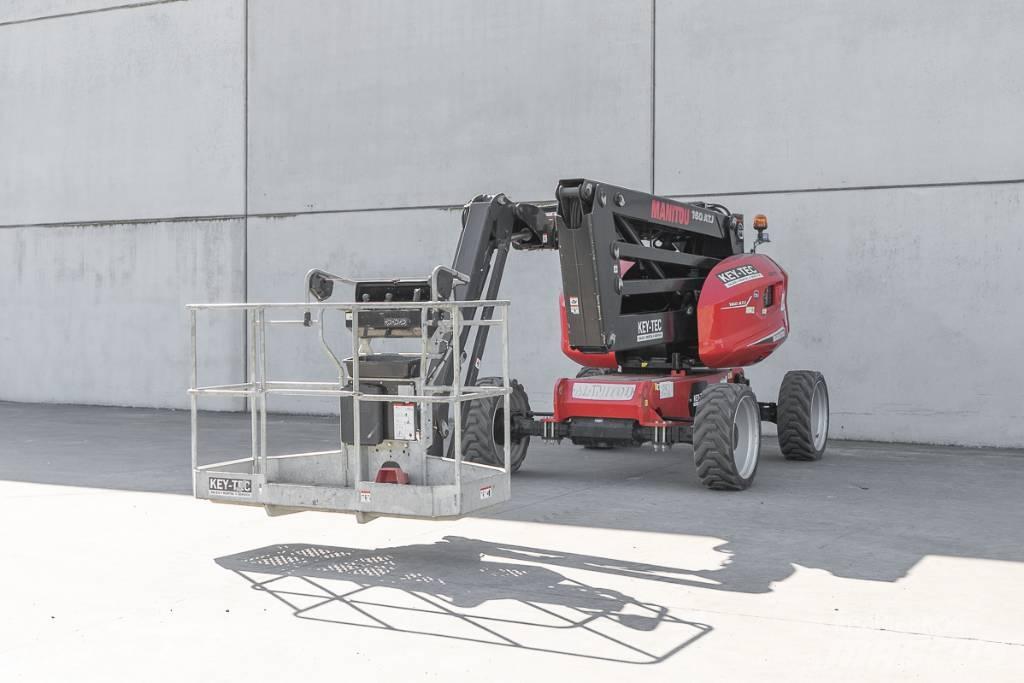 Manitou ATJ 160 ブームリフト　屈伸型