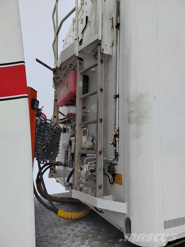 Knapen K 502 ウッドチップ運搬用トレーラー