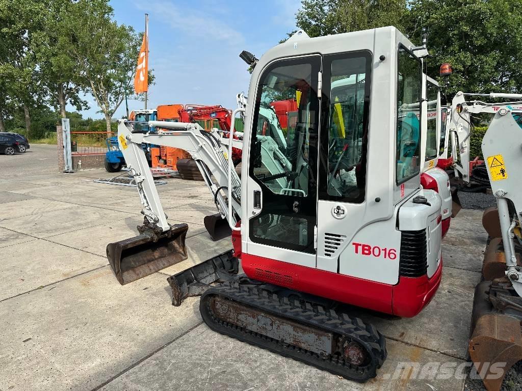 Takeuchi TB 016 R ミニ油圧ショベル 7t以下（ミニユンボ・ミニディガー）