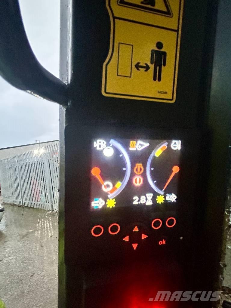 Gehl R 165 スキッドステアローダー