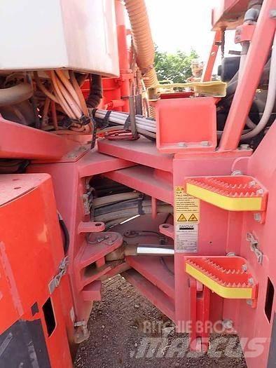 Sandvik DS511-C サーフェイスドリルリグ