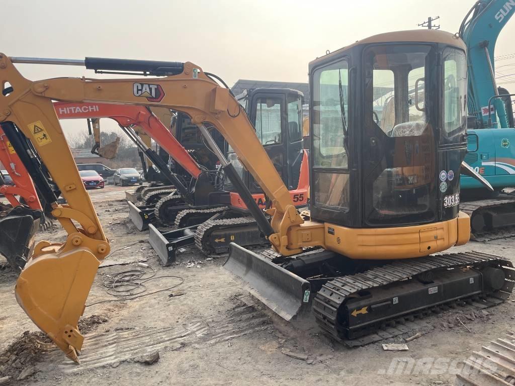 CAT 303.5 E CR 大型油圧ショベル12t以上（パワーショベル・ユンボ）