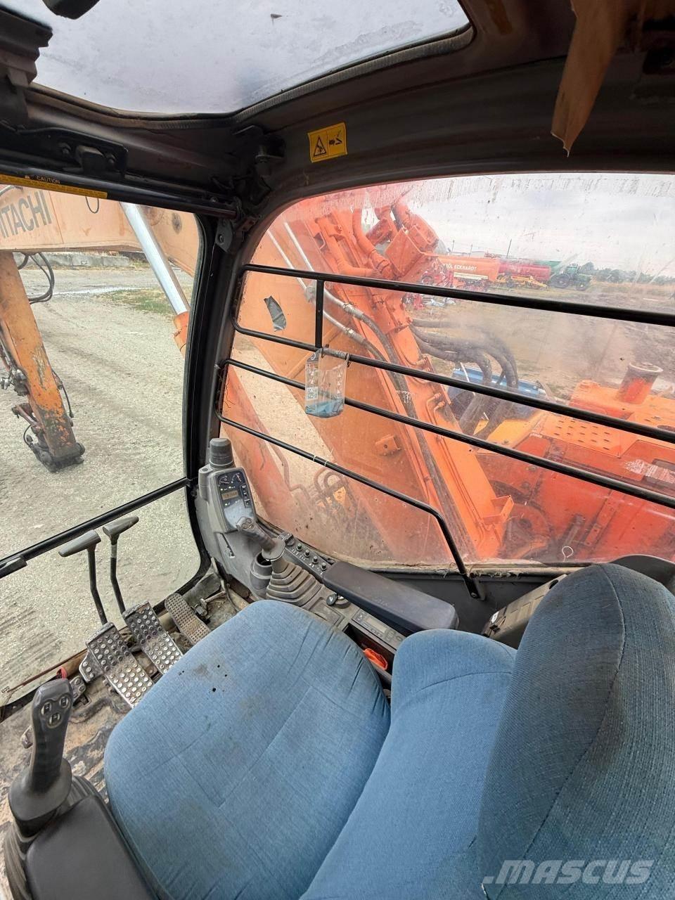 Hitachi ZX135US 大型油圧ショベル12t以上（パワーショベル・ユンボ）