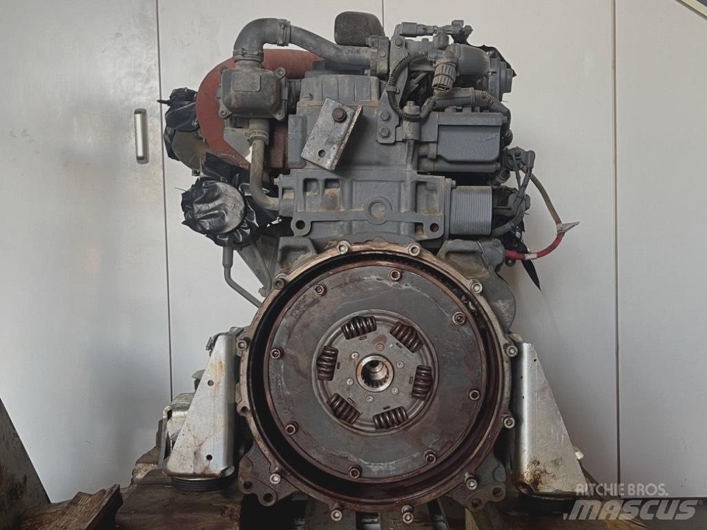 Deutz TCD 3.6 L4 エンジン