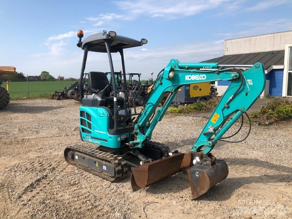Kobelco SK 17 SR-3 ミニ油圧ショベル 7t以下（ミニユンボ・ミニディガー）