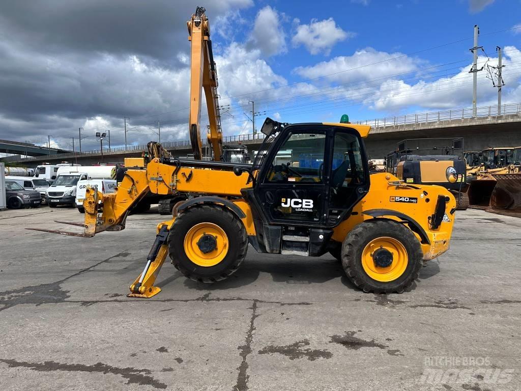 JCB 540-140 テレスコーピックハンドラー