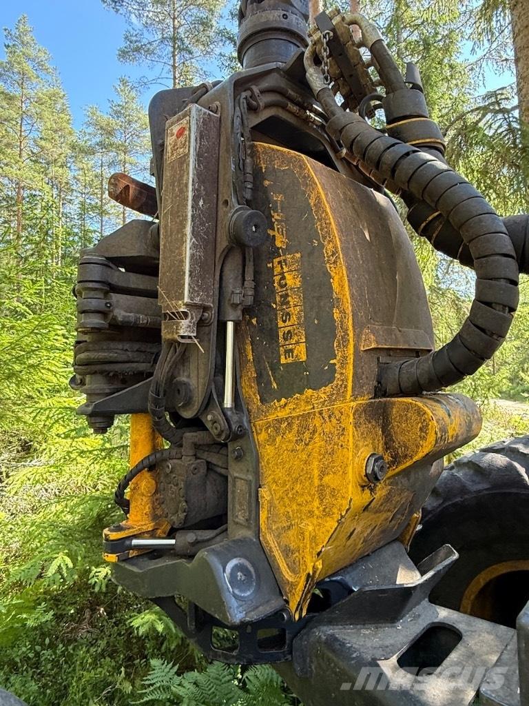 Ponsse Bear 8W ハーベスター