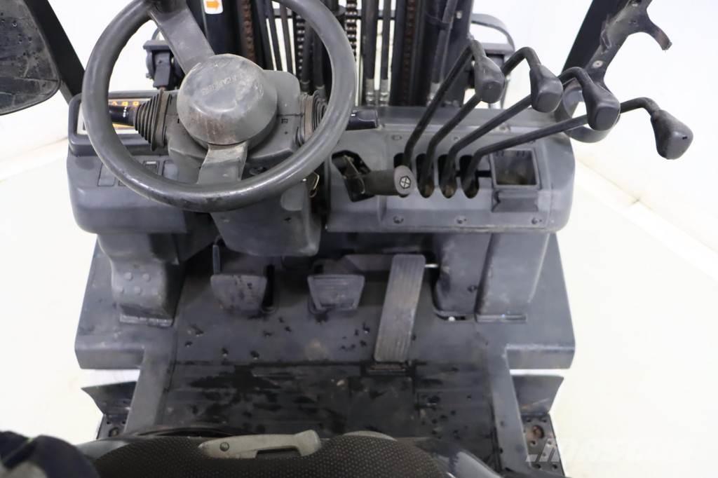 Nissan U1D2A20LQ LPGフォークリフト
