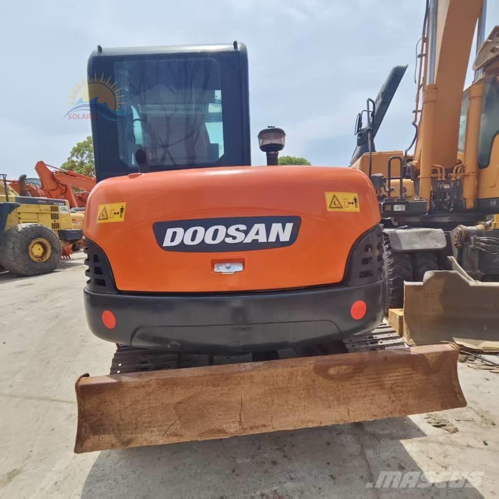 Doosan DH 60-7 ミニ油圧ショベル 7t以下（ミニユンボ・ミニディガー）