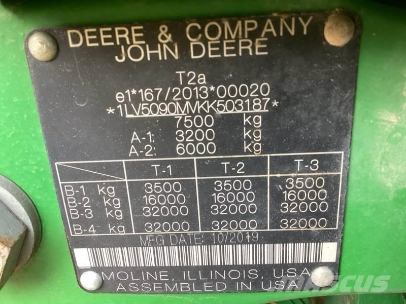 John Deere 5090M トラクター