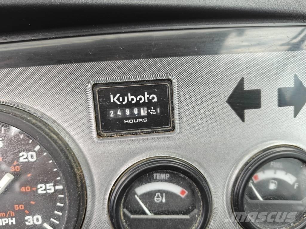 Kubota RTV900-4X4 グランド整備機械-その他
