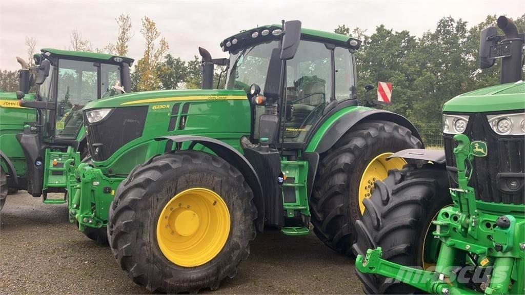 John Deere 6230R トラクター
