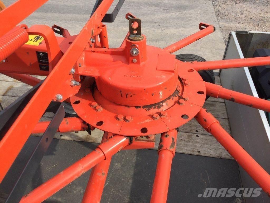 Kuhn GA 3801 GM ウィンドローア/レーキ