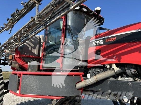 Apache AS1030 自走式噴霧器