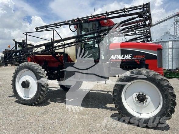 Apache AS850 自走式噴霧器