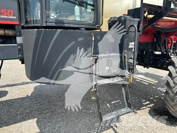 Apache AS850 自走式噴霧器