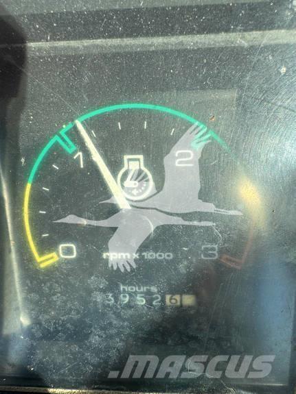 CASE 580K バックホーローダー