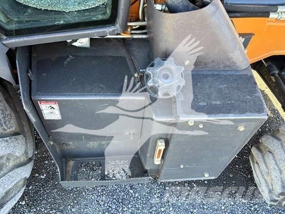 CASE 580N バックホーローダー