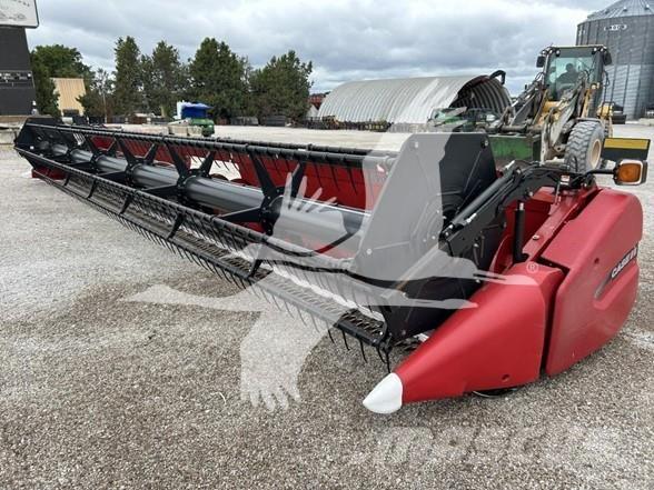 Case IH 3020 コンバイン・ハーベスター・ヘッド