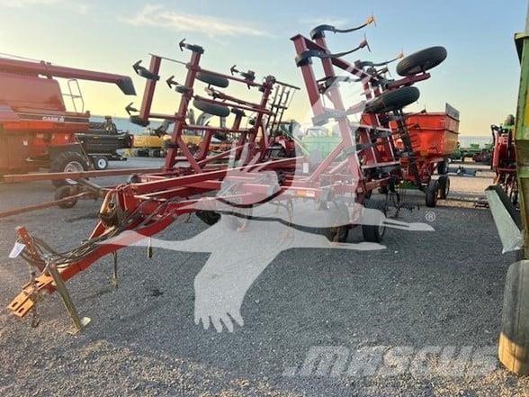 Case IH 4300 カルチベーター
