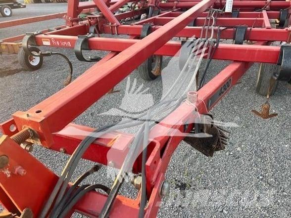 Case IH 4300 カルチベーター