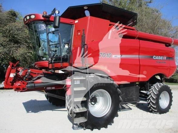 Case IH 7010 コンバイン