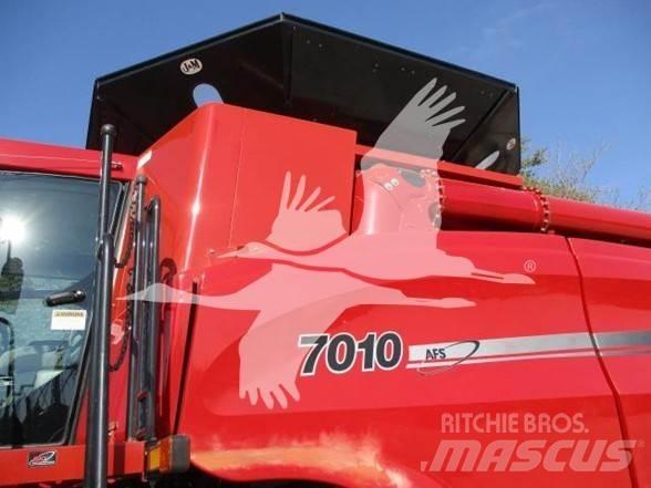 Case IH 7010 コンバイン