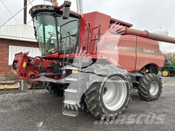 Case IH 7230 コンバイン