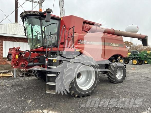 Case IH 7230 コンバイン