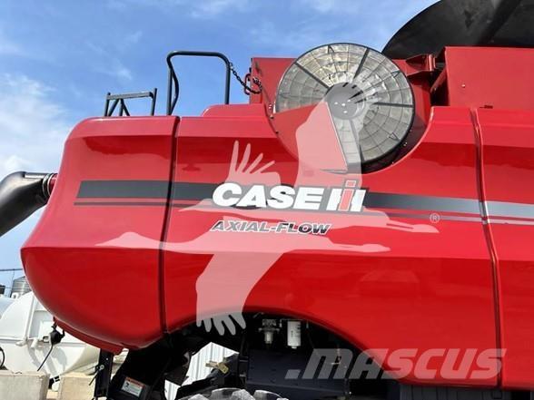 Case IH 8010 コンバイン