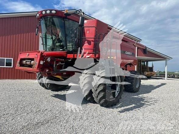Case IH 8120 コンバイン