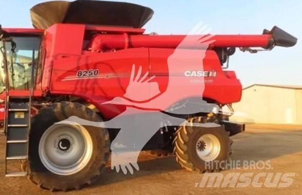 Case IH 8250 コンバイン