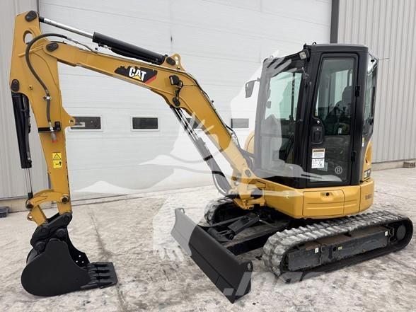 CAT 303.5E2 CR ミニ油圧ショベル 7t以下（ミニユンボ・ミニディガー）