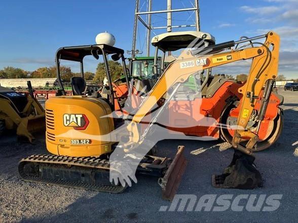 CAT 303.5E2 CR ミニ油圧ショベル 7t以下（ミニユンボ・ミニディガー）