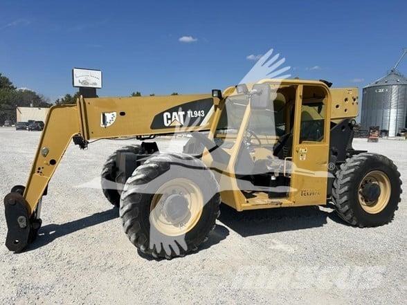 CAT TL943 テレスコーピックハンドラー