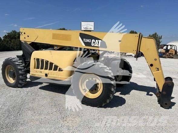 CAT TL943 テレスコーピックハンドラー
