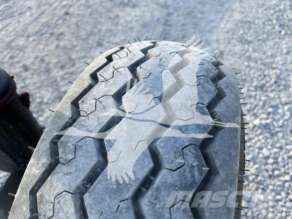 E-Z Trail 680 その他トレーラー