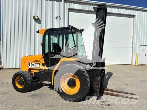 JCB 930 ラフターテレントラック