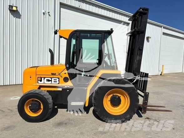 JCB 930 ラフターテレントラック