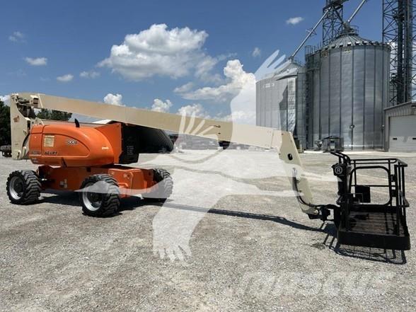 JLG 800A ブームリフト　屈伸型