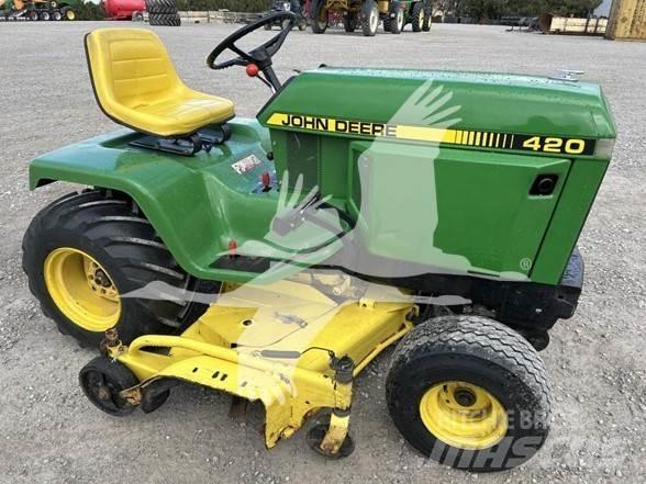 John Deere 420 乗用・自走モア/芝刈り機