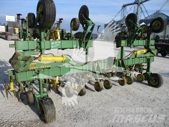 John Deere 85 一行の作物栽培