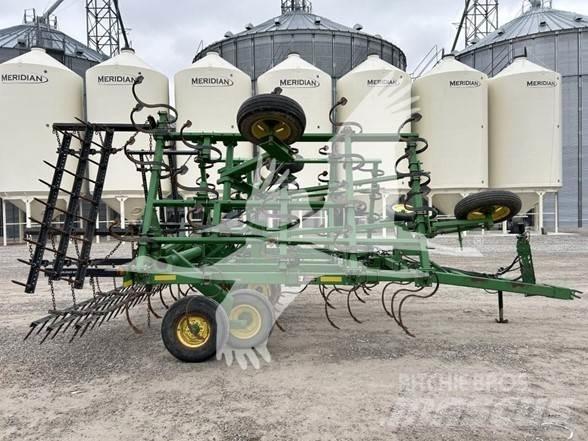 John Deere 980 カルチベーター