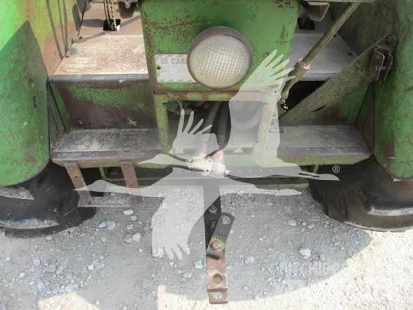 John Deere R トラクター