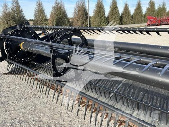 MAC DON FD140 コンバイン・ハーベスター・ヘッド