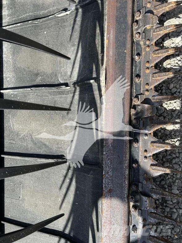 MAC DON FD70 コンバイン・ハーベスター・ヘッド