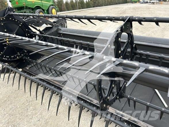 MAC DON FD70 コンバイン・ハーベスター・ヘッド