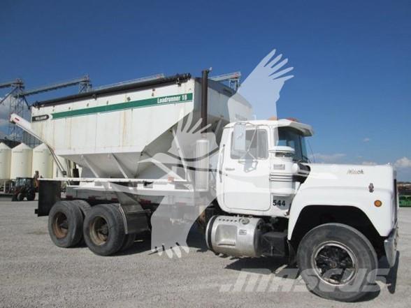 Mack R686ST 建設機械 -　その他