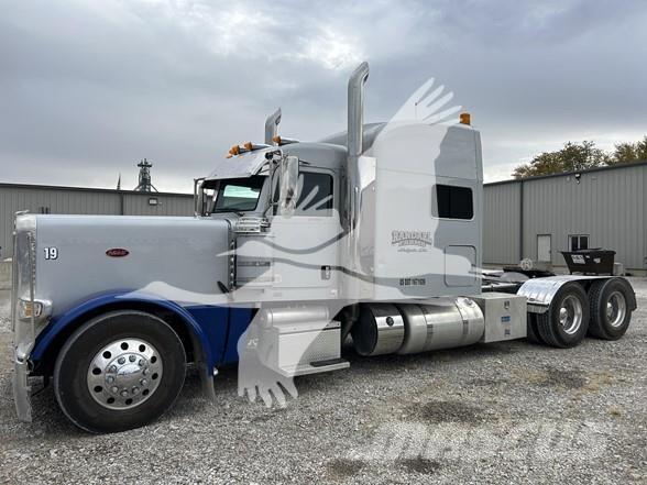 Peterbilt 389 中古トラクターヘッド | トレーラーヘッド