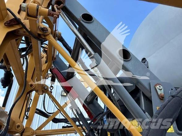 RoGator RG700 自走式噴霧器
